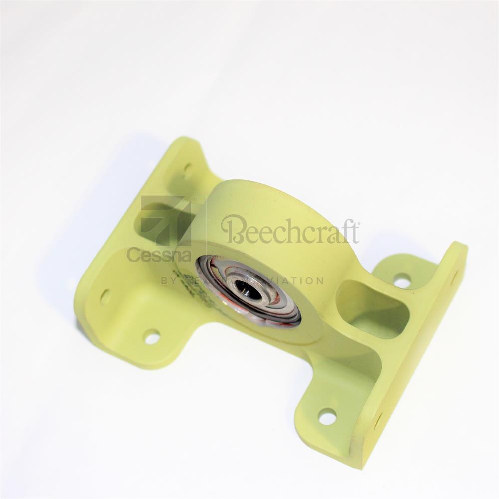25TE235A-601|ELEVATOR OUTER HINGE BRACKET